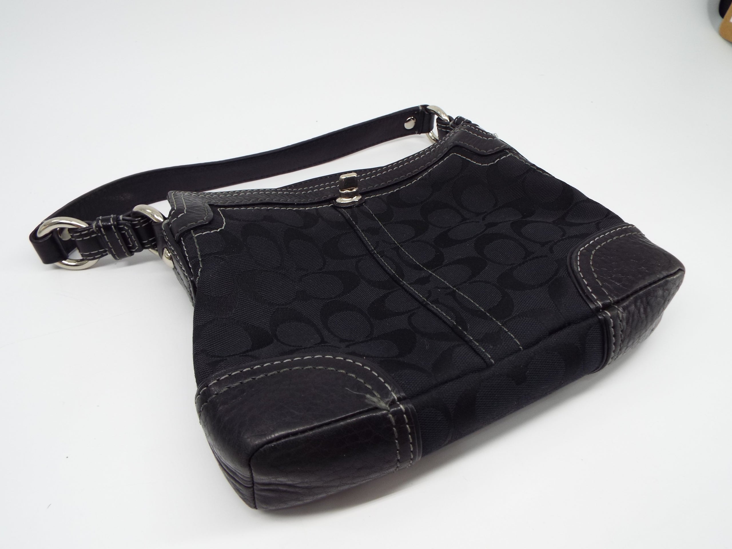 COACH C0771-10980 Black Fabric Monogram Chelsea Turnlock Bag